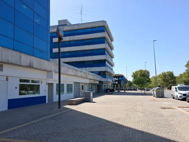 Venta de Módulo de Oficina en Sevilla - foto 2