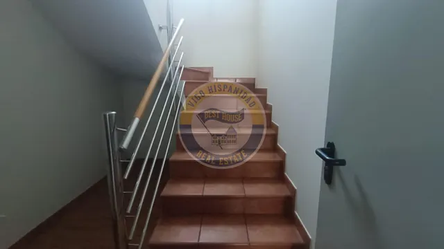 CHALET DE PIEDRA INDEPENDIENTE — 24
