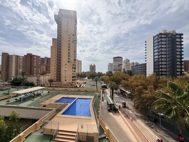 AMPLIO PISO DE UN DORMITORIO AV EUROPA — 4