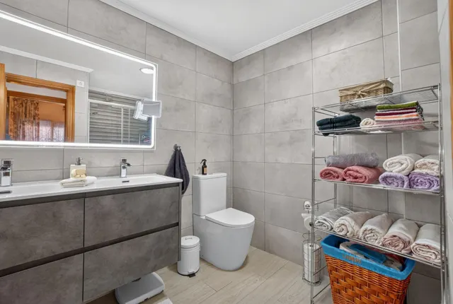 Villas Don Sancho V – Coqueto apartamento en planta baja con jardín, terrazas y piscina comunitaria. 2 dormitorios — 17