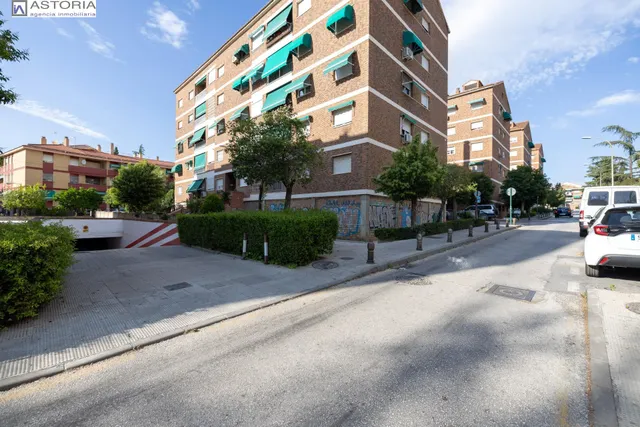 Plaza de garaje y trastero junto al Hospital de Traumatología — 7