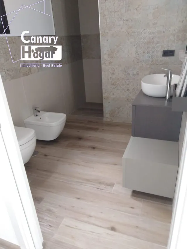 Se vende preciosa Villa  Roque del Conde para estrenar — 24