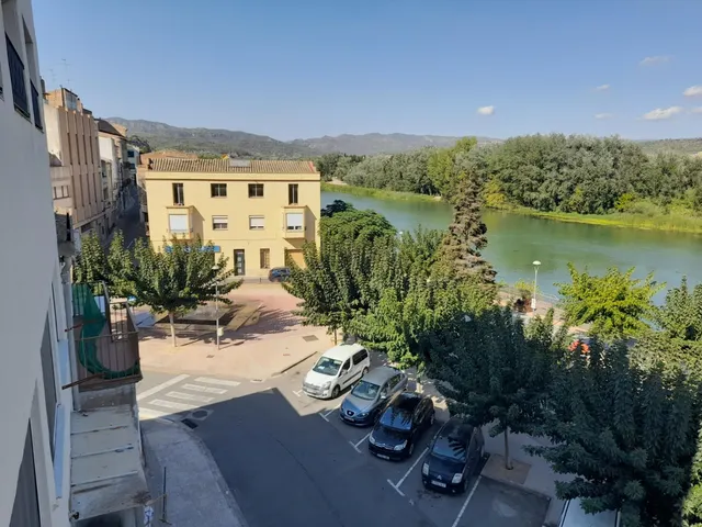 OPORTUNIDAD ESPECTACULAR LOCAL DE OFICINAS EN LA ZONA MAS CENTRICA DE MORA D´EBRE — 8