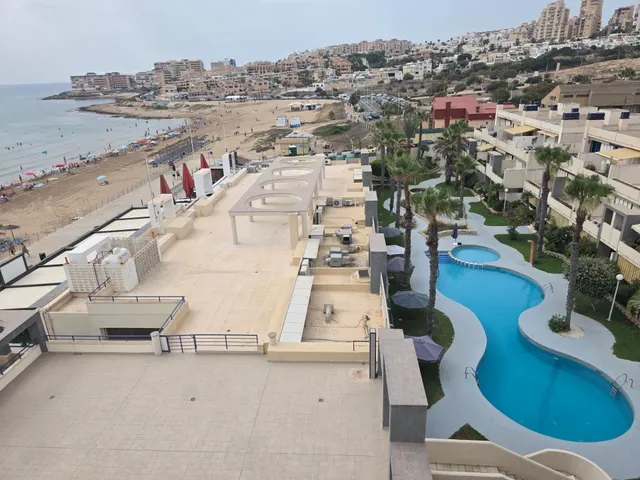 Primera línea, Piscina, parking en La Mata! — 25