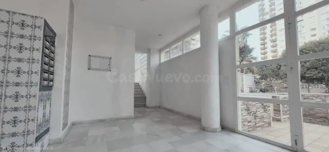 Se vende piso de 2 dormitorios con amplia terraza, garaje y trastero en Aguadulce Sur — 2