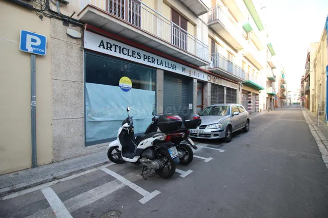 Local Comercial 125 m2 a menos de 50 m. del Mercado Municipa