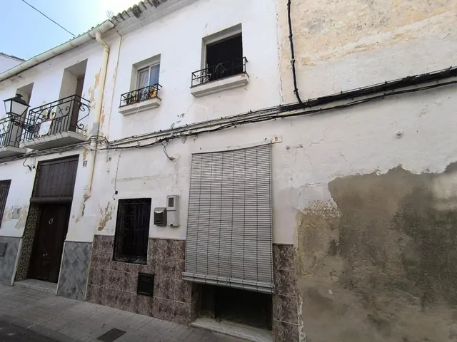 CASA EN ZONA BENIOPA GANDIA (VALENCIA)