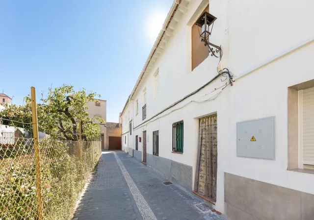 GRAN CASA EN VENTA EN NIGÜELAS - foto 2