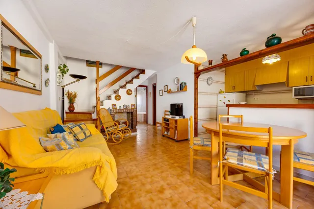 Ático duplex con solárium, vistas al mar y a 280 metros de la playa de La Mata — 10