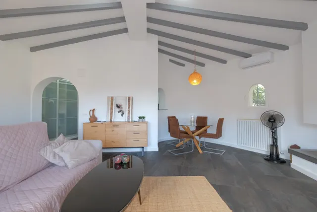VILLA DE LUJO COMPUESTA POR 3 APARTAMENTOS INDIVIDUALES, TODO DE PRIMERA CALIDAD CON VISTAS AL MAR — 49