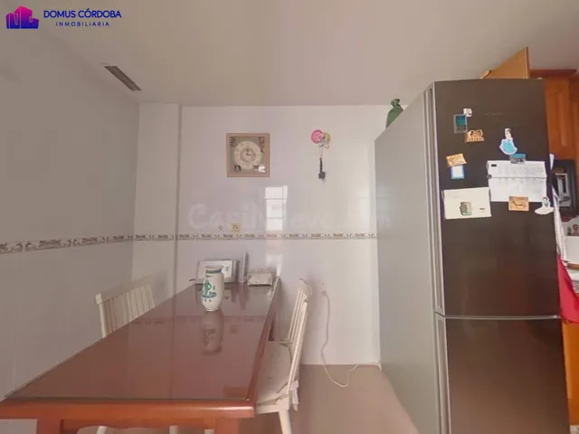 Exclusiva casa bifamiliar junto al Vial: amplitud, diseño y  - foto 5