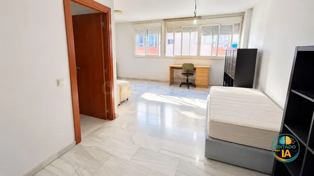 GRAN PISO CON ASCENSOR EN LA BARRIADA ESPAÑA, AVENIDA SANIDA - foto 5