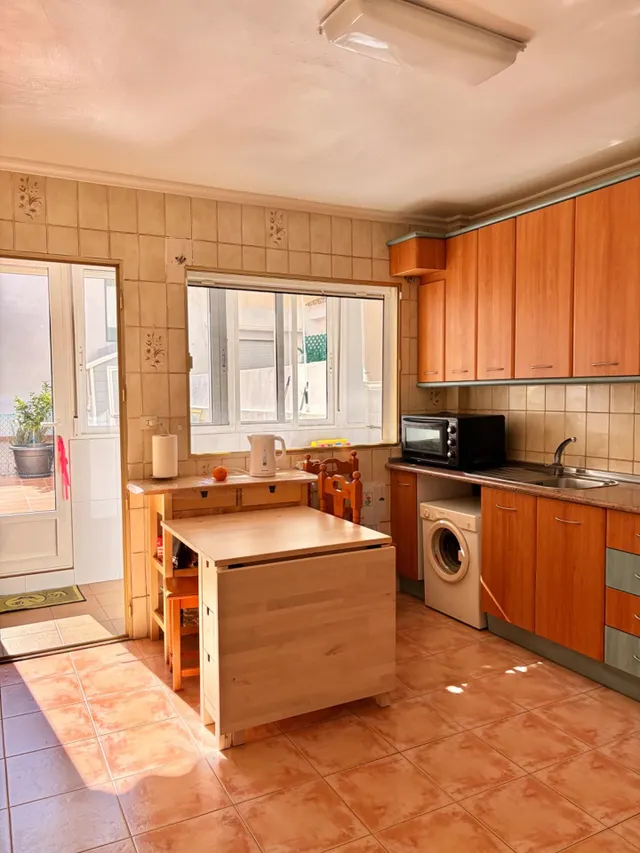 Amplia vivienda con garaje a 500 metros del mar – San Pedro  - foto 4
