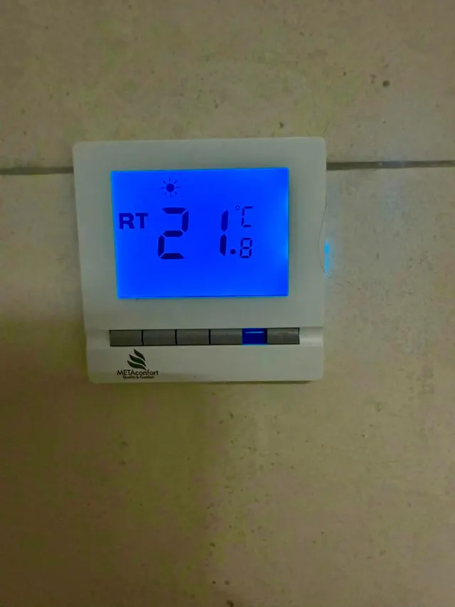 Bungalow en planta baja con 2 terrazas, piscina y parking en Aguas Nuevas — 46