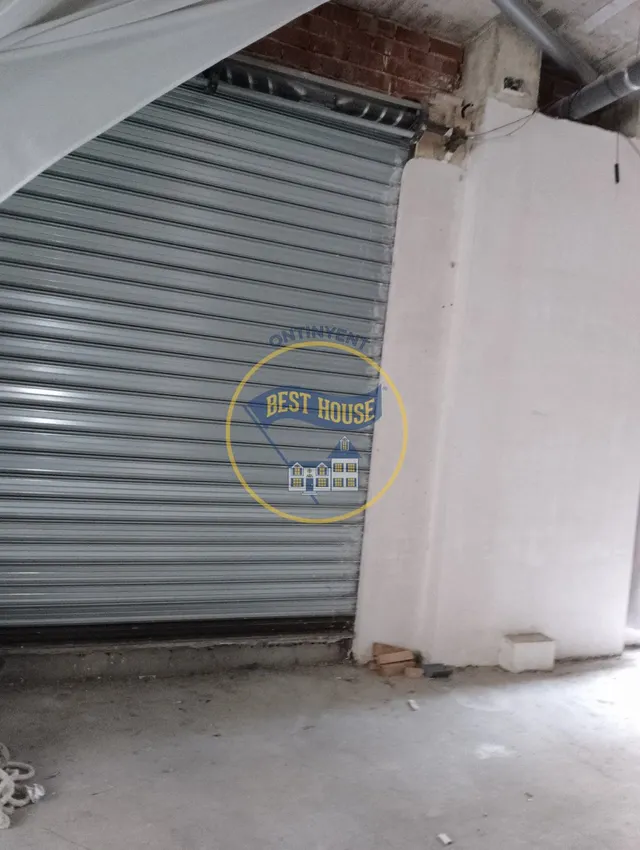 LOCAL COMERCIAL EN PLANTA BAJA, EN VENTA — 4