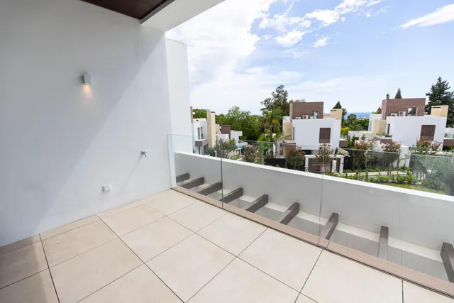 DOS ESPECTACULARES VILLAS RECIÉN TERMINADAS EN EL CENTRO DE MARBELLA — 29