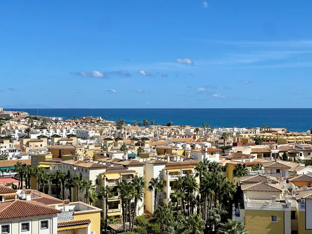 Apartamento de 3 Dormitorios con vistas al mar — 22