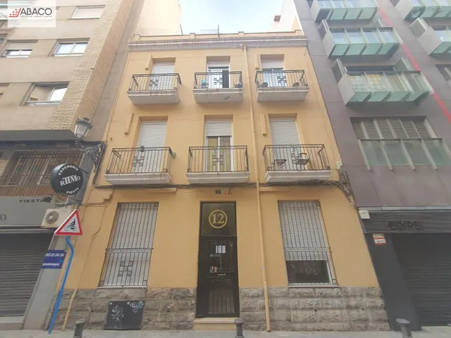 Amplio Edificio en el Corazón de Alicante - Oportunidad Única — 14