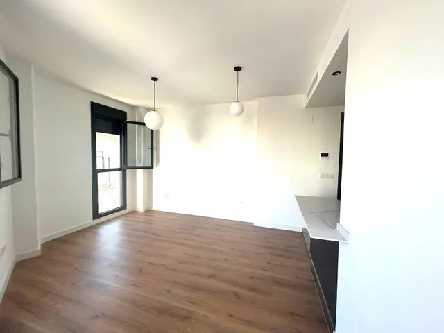 Piso 2 habitaciones 66m² en alquiler - López de Gomara — 7