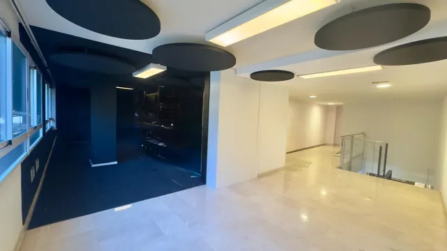 Local comercial 241m² en venta - Vistahermosa — 10