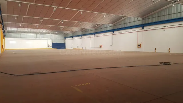 Nave industrial 5580m² en alquiler - Alcalá de Guadaira - foto 2