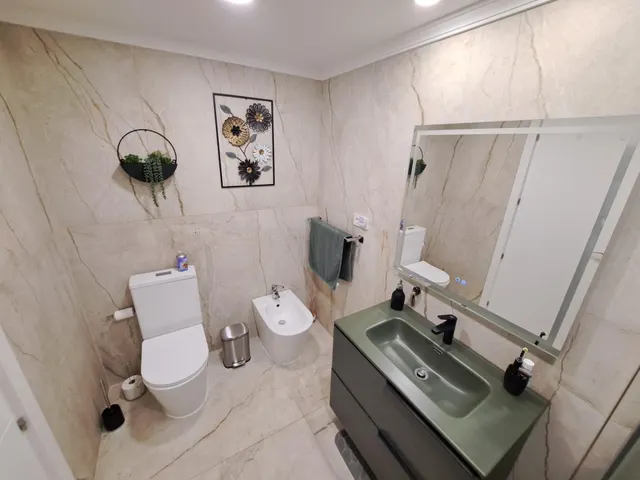 VIVIENDA COMPLETAMENTE REFORMADA Y PERFECTAMENTE EQUIPADA — 15