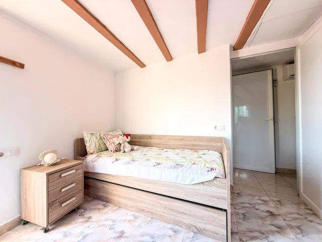 FANTASTICA MASIA CON PISCINA Y AMPLIA PARCELA EN VENTA — 13
