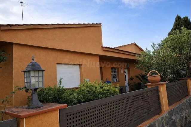 CHALET INDEPENDIENTE EN VIDRERES (GIRONA) – OKUPADO - foto 2