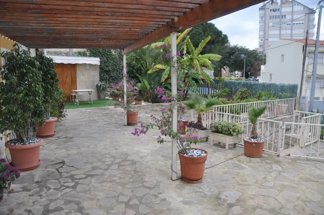BONITO CHALET en PLAYA PONIENTE — 5