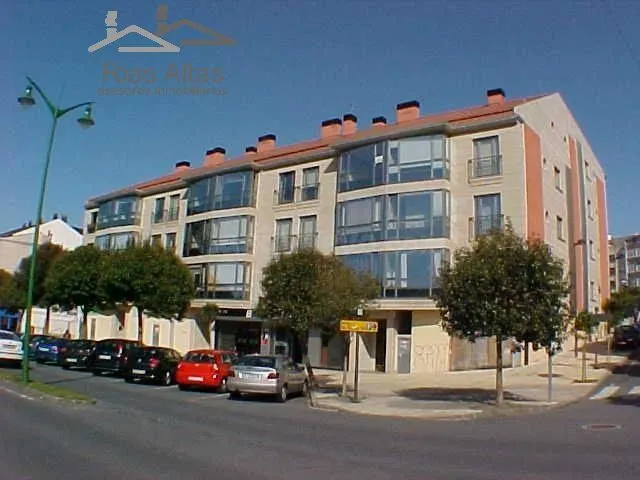 LOCAL SUPERCOMERCIAL EN SANTA CRISTINA - OLEIROS!!! OPORTUNI - foto 3