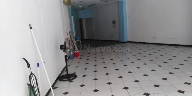 LOCAL COMERCIAL. 115 METROS. ACONDICIONADO PARA TIENDA. - foto 3