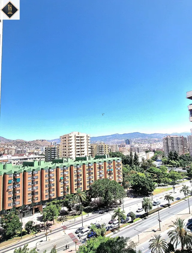 Piso de 4 dormitorios, tres baños , decima planta, esquina , - foto 5