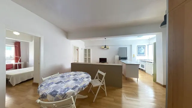 Piso de 3 dormitorios en alquiler -  barrio san antón — 24