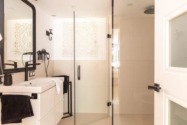 Villa ecológica de lujo en Santa Ponsa — tecnología, elegancia y naturaleza en perfecta armonía — 32