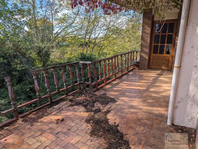 Casa-Chalet en Venta en Valverde De La Virgen León — 27