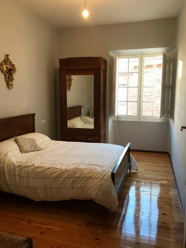 IMPRESIONANTE CASA EN EL CENTRO DE VALENCIA DE DON JUAN, IDEAL NEGOCIO. EN PERFECTO ESTADO. — 30