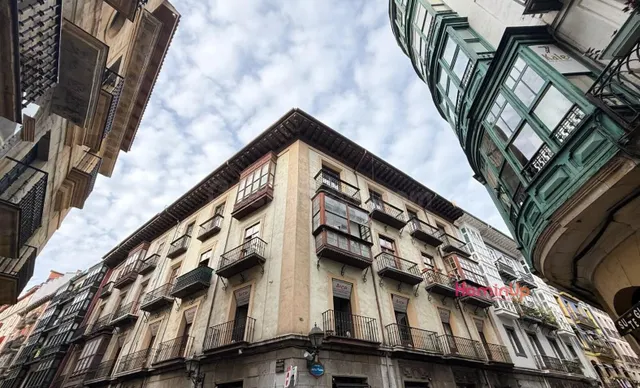 Se Alquila amplia Vivienda por temporadas de 4 habitaciones 