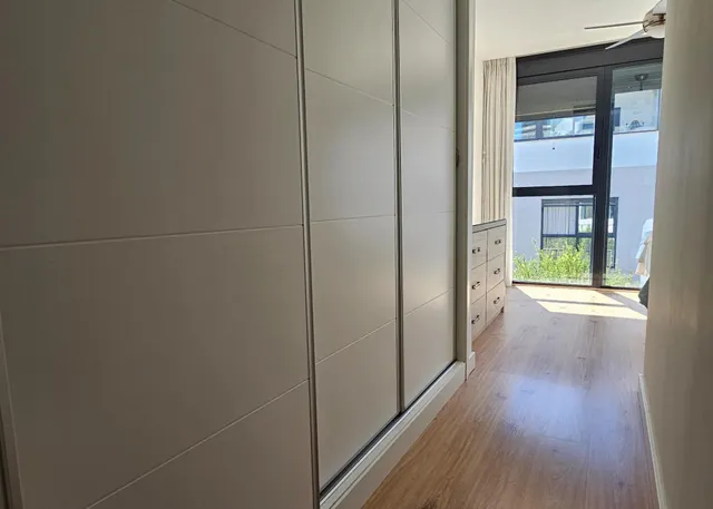 Vivienda unifamiliar pareada en urbanización de 18 vecinos, de 2019, con 230 m2 construidos, 200 m2 de jardín y piscina comunitaria, ubicada en la mejor zona de Córdoba — 40