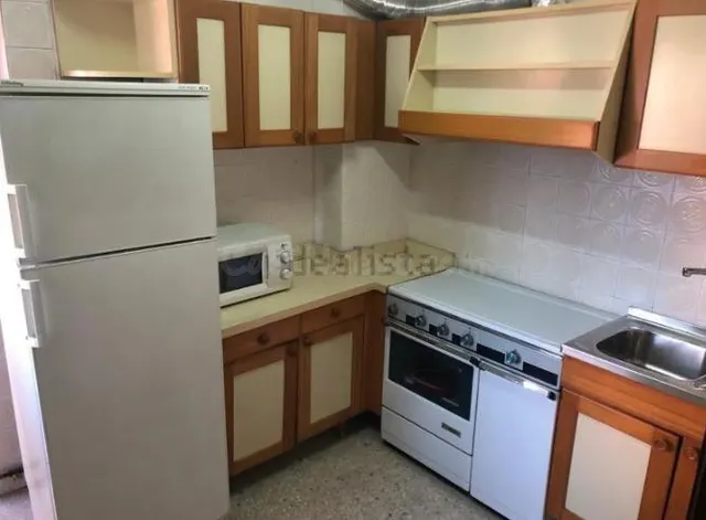 *SE ALQUILA PISO EN CALLE DORADA 1, IDEAL PARA ESTUDIANTES C - foto 2