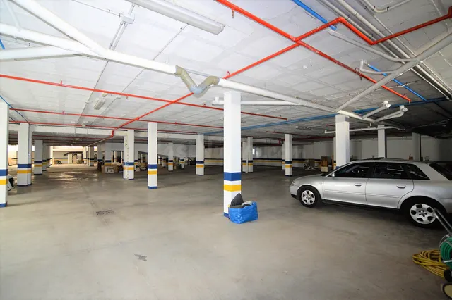 Garaje 2047m² en venta - Marbella — 4