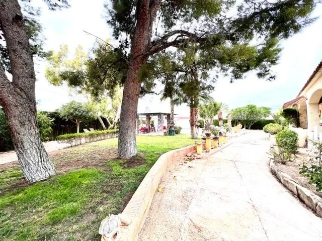 CHALET CON IDENTIDAD PROPIA¡¡ — 19