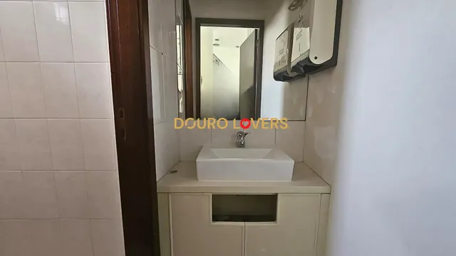 Local comercial 135m² en alquiler - Arcozelo — 10
