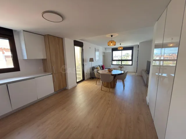 ÁTICO A ESTRENAR CON SOLÁRIUM EN PAU8 – VILLAMARTÍN - foto 3