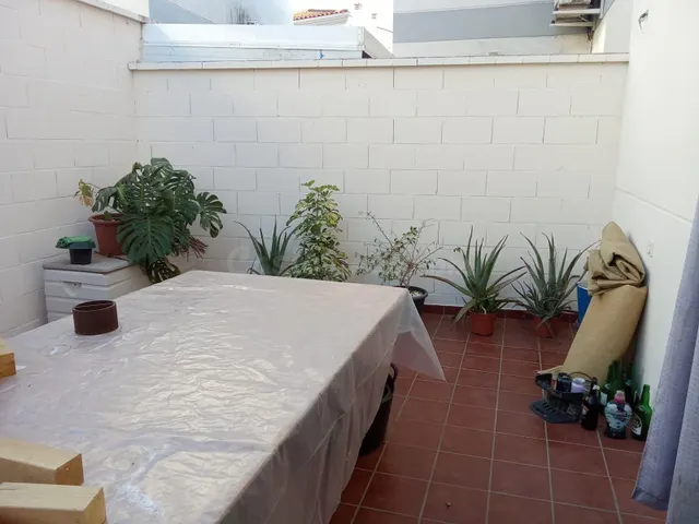 CASA ADOSADA CON PATIO EN EL CASAR DE CÁCERES - foto 2