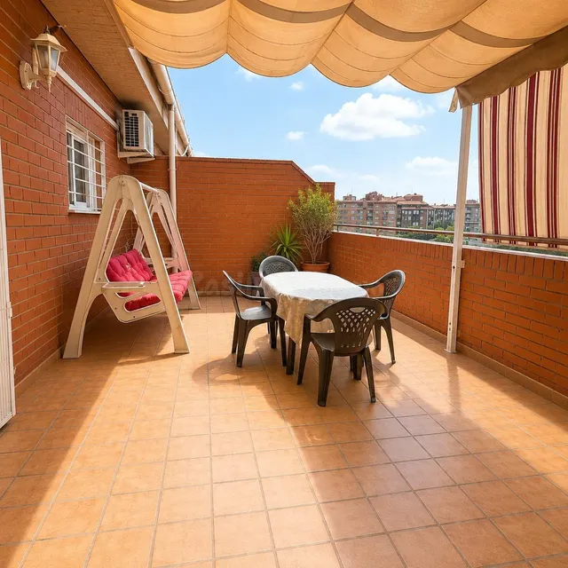 Ático dúplex con gran terraza en Calle del Padre Urbano - foto 3
