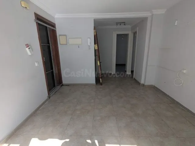 Piso en venta en Plaza Francisco Muñoz Kirri - foto 2