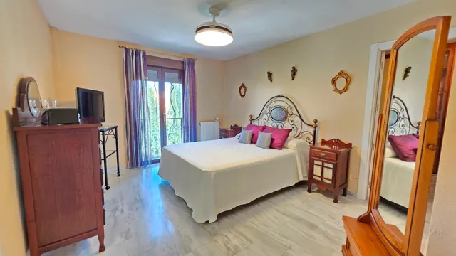 ¡increíble casa adosada con piscina privada en urbanización azahar! — 31