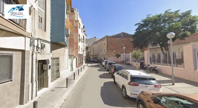 Venta piso en Cornella de Llobregat (Barcelona) — 2