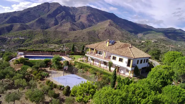 Finca rústica 5 habitaciones 465m² en venta - Costa Del Sol - foto 2