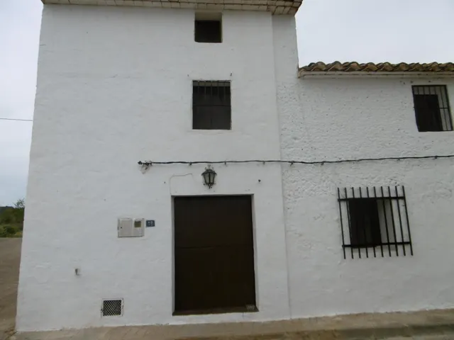 MASIA RÚSTICA PARA ENTRAR A VIVIR CERCA DE VALL D'ALBA — 36